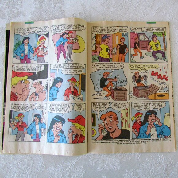 BETTY & VERONICA COMIC 1990, ARCHIE COMICS VOL. 2 NO. 36 DECEMBER, GOOD COND. - Picture 5 of 5